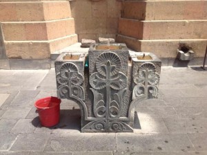 Пулпулак около церкви Сурб Саркис