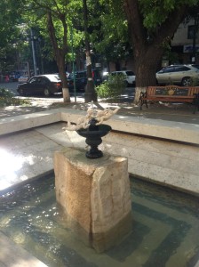 Фонтан на улице Абовян